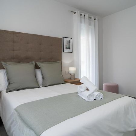 Aac Malaga - Apartamento Con Terraza, Muy Amplio, Totalmente Equipado, Cerca Del Centro Y Nuevo! Room photo