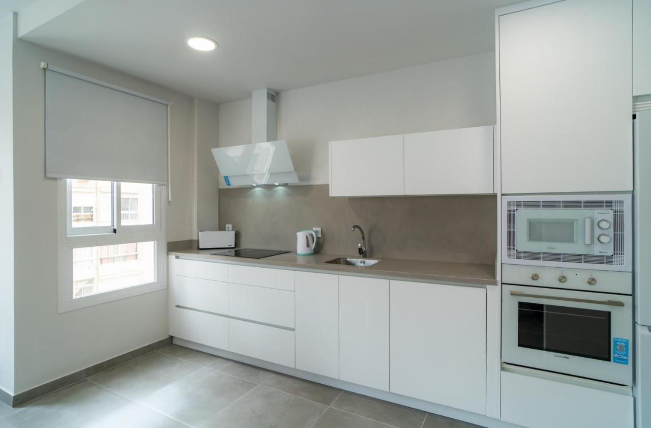 Aac Malaga - Apartamento Con Terraza, Muy Amplio, Totalmente Equipado, Cerca Del Centro Y Nuevo! Exterior photo