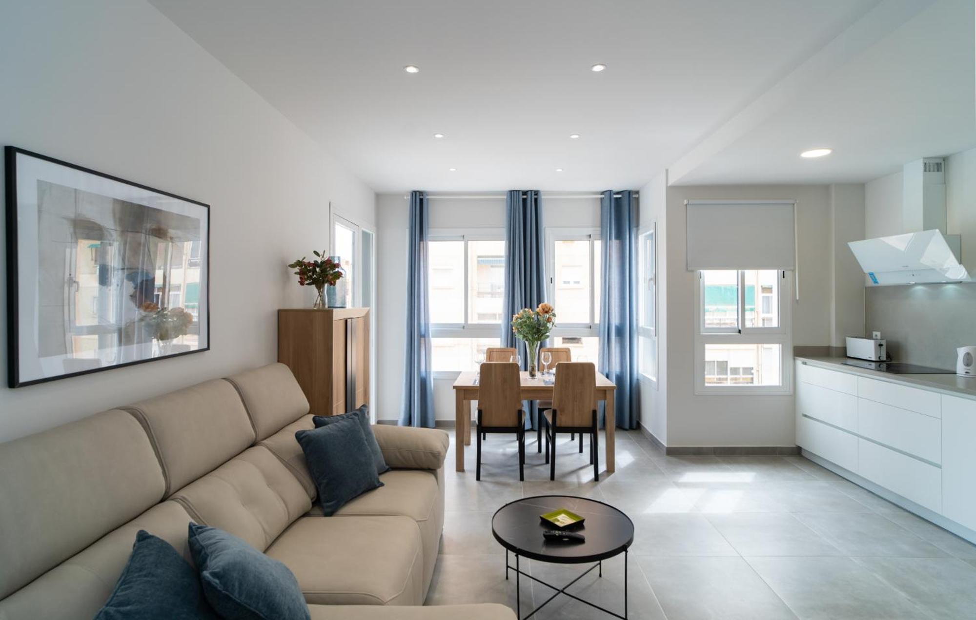 Aac Malaga - Apartamento Con Terraza, Muy Amplio, Totalmente Equipado, Cerca Del Centro Y Nuevo! Room photo