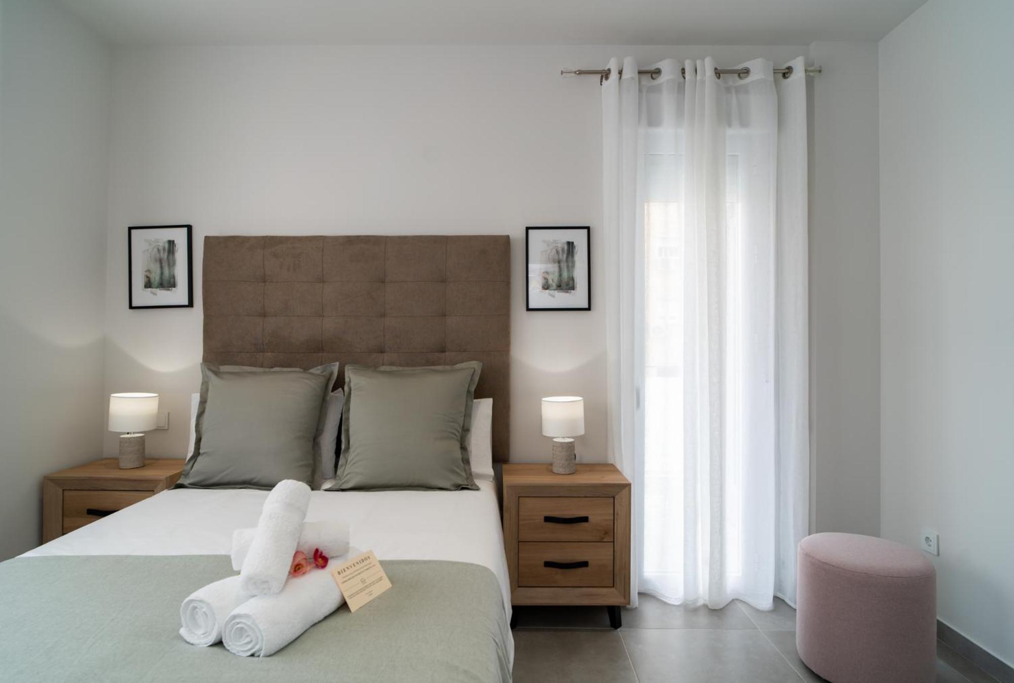 Aac Malaga - Apartamento Con Terraza, Muy Amplio, Totalmente Equipado, Cerca Del Centro Y Nuevo! Room photo