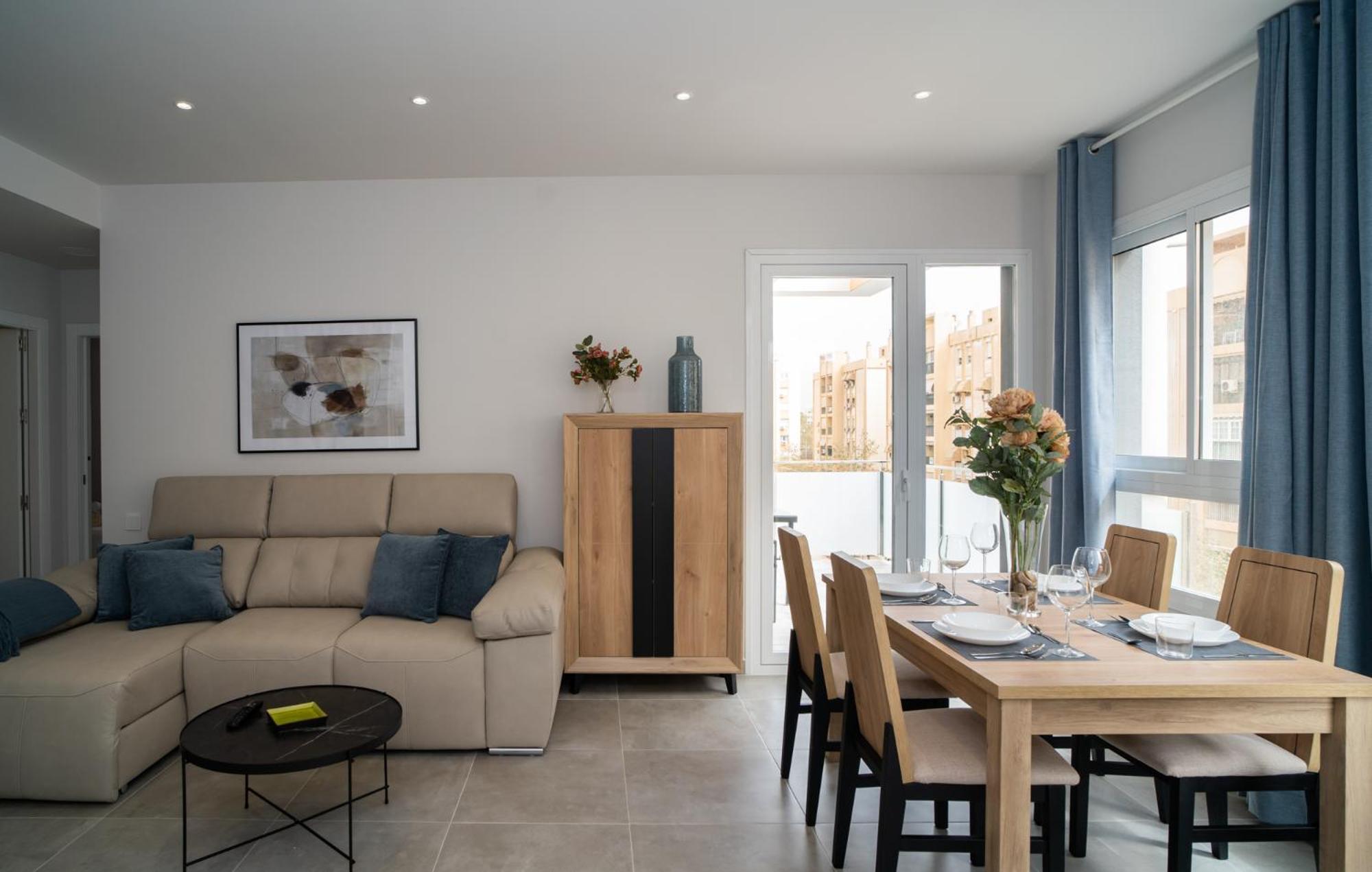 Aac Malaga - Apartamento Con Terraza, Muy Amplio, Totalmente Equipado, Cerca Del Centro Y Nuevo! Room photo